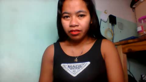 Snapshot of rinah856024 chatting on 06-09-26, 04:35 rinah856024 online show from 06-09-26, 04:35