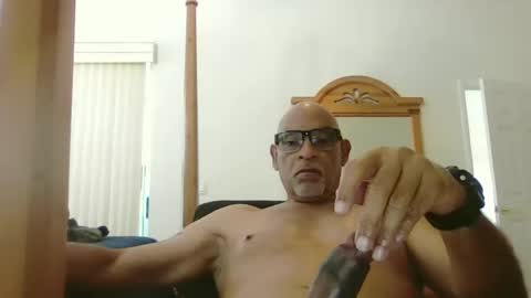 RioNel online show from 04-28-26, 04:56