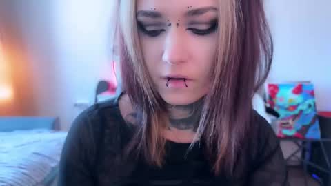   DianaBrite            fansl y online show from 02-07-26, 09:57