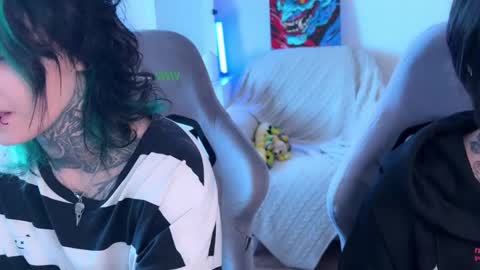   DianaBrite            fansl y online show from 05-01-26, 01:37