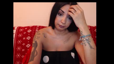 riri_mojo_92 online show from 11-03-25, 08:54