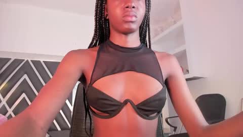 Snapshot of ririblonde chatting on 11-07-25, 03:01 Ririblonde online show from 11-07-25, 03:01