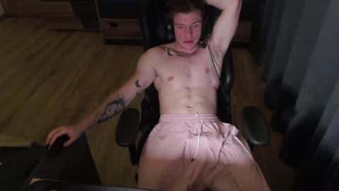 risuo online show from 09-19-25, 10:32