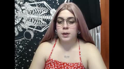 PeachSalinger online show from 10-02-25, 03:57