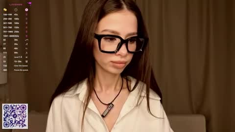 Anna online show from 06-22-26, 04:42