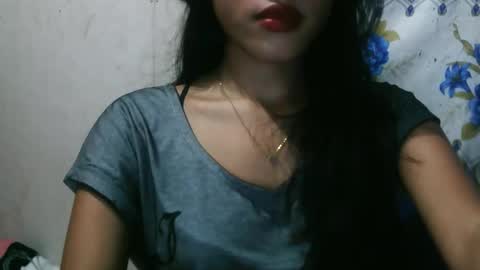 Snapshot of riyu77 chatting on 10-19-25, 04:29 riyu77 online show from 10-19-25, 04:29