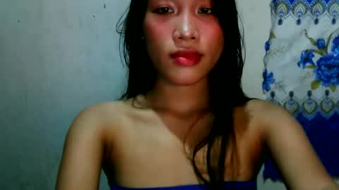 Snapshot of riyu77 chatting on 12-17-25, 08:42 riyu77 online show from 12-17-25, 08:42