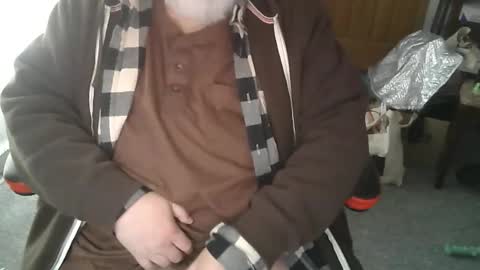 Snapshot of rndmronnie chatting on 02-12-26, 06:58 Ron Rodan online show from 02-12-26, 06:58