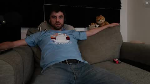 Snapshot of rndmzd chatting on 04-13-26, 05:35 Ryan aka KeylimeRy online show from 04-13-26, 05:35