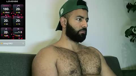 Snapshot of roa32sebas chatting on 10-23-25, 03:00 SebasRoa online show from 10-23-25, 03:00