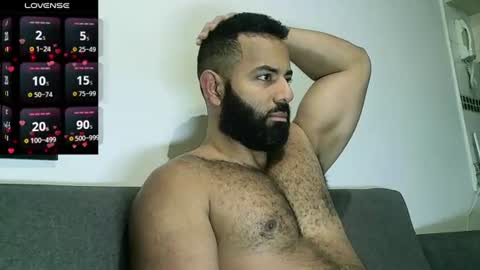 Snapshot of roa32sebas chatting on 06-26-26, 06:01 SebasRoa online show from 06-26-26, 06:01