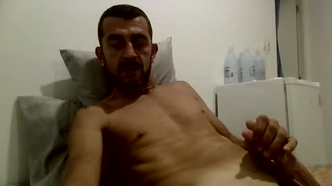 Snapshot of roadsidepicnic01 chatting on 12-19-25, 09:05 Daddy online show from 12-19-25, 09:05