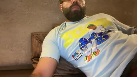 Snapshot of roamexotic00 chatting on 11-20-25, 10:09 roamexotic00 online show from 11-20-25, 10:09