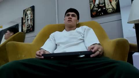 Roan Birkin online show from 02-02-26, 07:34