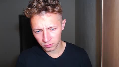 RoastingCorn online show from 12-05-25, 07:39