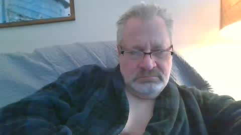 rob872217 online show from 12-06-24, 08:07