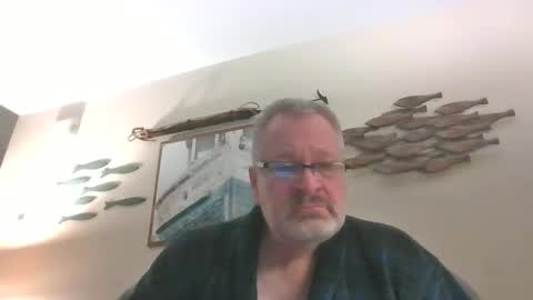 rob872217 online show from 12-20-24, 01:11
