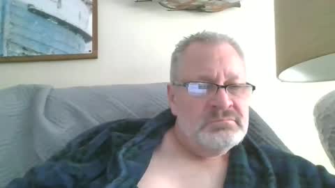 rob872217 online show from 12-20-24, 08:01
