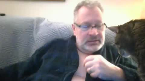 rob872217 online show from 12-26-24, 04:43