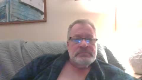 rob872217 online show from 12-30-24, 02:53