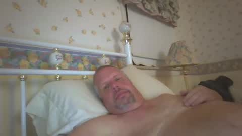 Rob online show from 01-01-25, 05:22