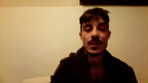 rober777xxl online show from 01-01-25, 11:07