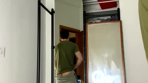 Snapshot of roberpierre_ho chatting on 03-06-26, 06:59 roberpierre_ho online show from 03-06-26, 06:59