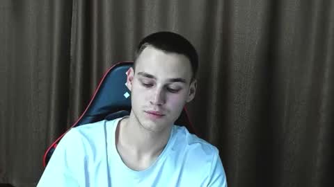 Snapshot of robert10211 chatting on 10-07-25, 06:27 robert10211 online show from 10-07-25, 06:27