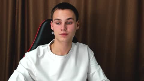 Snapshot of robert10211 chatting on 10-21-25, 03:57 robert10211 online show from 10-21-25, 03:57