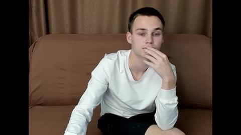 Snapshot of robert10211 chatting on 10-22-25, 05:45 robert10211 online show from 10-22-25, 05:45