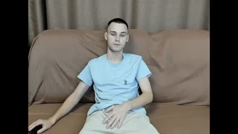 Snapshot of robert10211 chatting on 10-28-25, 11:25 robert10211 online show from 10-28-25, 11:25