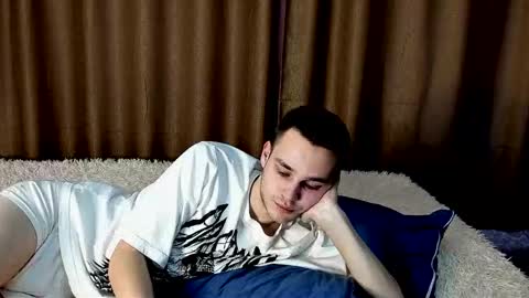 Snapshot of robert10211 chatting on 02-20-26, 09:00 robert10211 online show from 02-20-26, 09:00