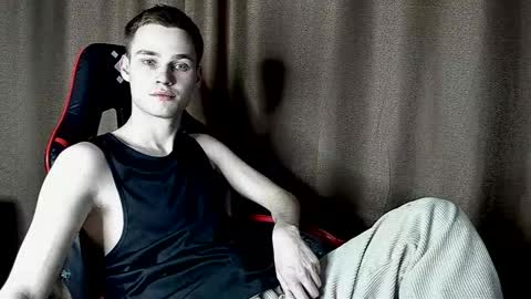 robert10211 online show from 03-28-26, 11:04