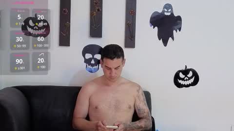 Robert and Kloe online show from 10-07-25, 03:20