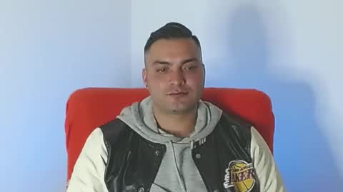 Stiven - online show from 10-24-25, 06:10