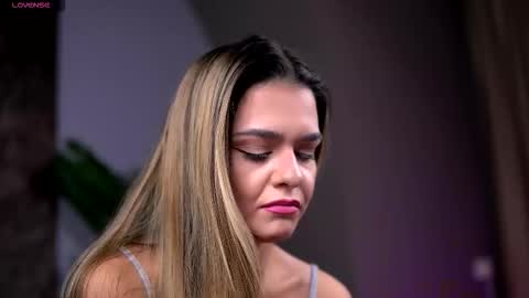 Roberta online show from 10-19-25, 09:10