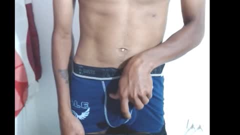 roberthycami2123 online show from 02-10-26, 07:07