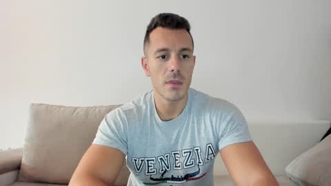 roberto4ever online show from 01-11-25, 07:06