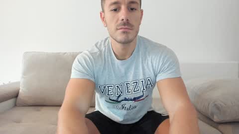 roberto4ever online show from 01-17-25, 07:30