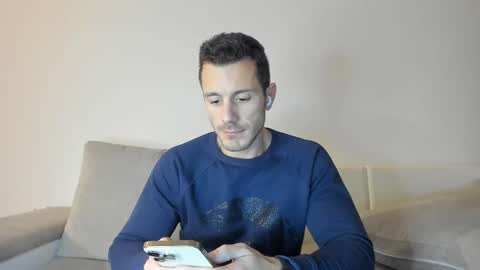 roberto4ever online show from 02-13-25, 04:28