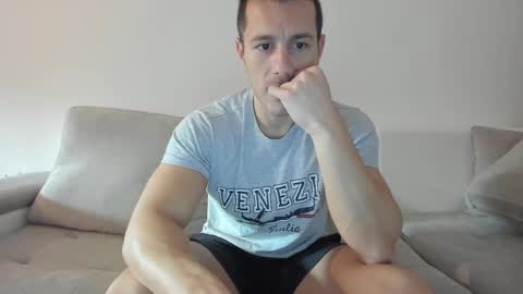 roberto4ever online show from 03-04-25, 05:42