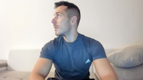 roberto4ever online show from 10-06-25, 05:16