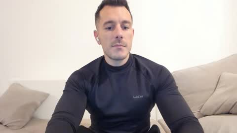 roberto4ever online show from 11-27-25, 04:31