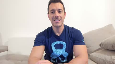 roberto4ever online show from 05-17-26, 03:04