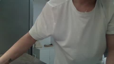 Roberto online show from 02-04-25, 07:33