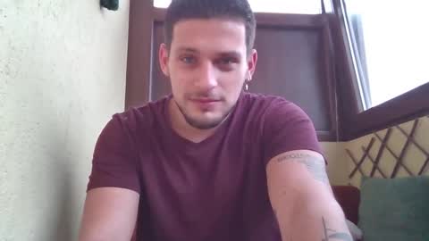 Roberto online show from 11-19-25, 07:52