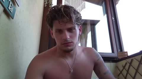 Roberto online show from 06-30-26, 08:15