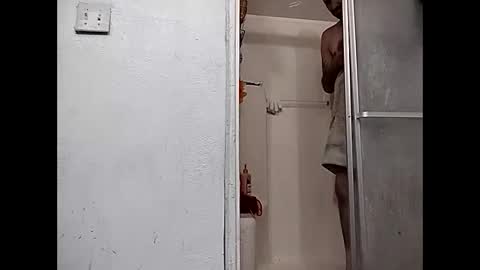 Snapshot of robertsaiz4200 chatting on 01-23-25, 03:26 robertsaiz4200 online show from 01-23-25, 03:26