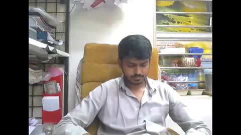 Snapshot of robertsalia220 chatting on 12-01-25, 11:37 Robertsalia online show from 12-01-25, 11:37