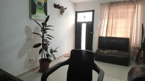 roberx_12 online show from 04-11-26, 08:02